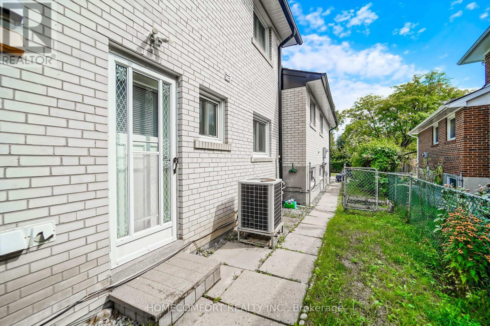 8 Topaz Gate, Toronto, Ontario  M2M 2Z7 - Photo 40 - C13459342
