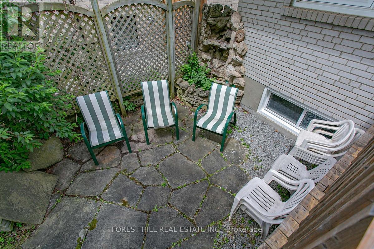 46 Viamede Crescent, Toronto, Ontario  M2K 2A8 - Photo 47 - C13473212
