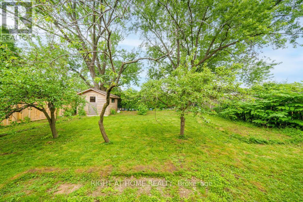 662 Montego Crescent, Burlington, Ontario  L7N 2Z1 - Photo 39 - W13474064