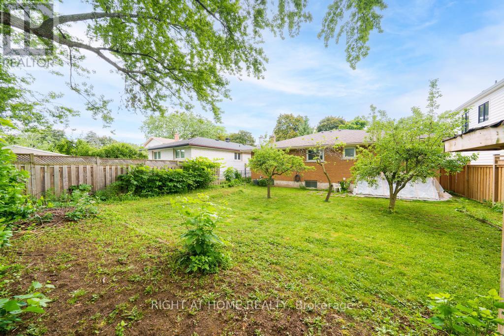 662 Montego Crescent, Burlington, Ontario  L7N 2Z1 - Photo 44 - W13474064