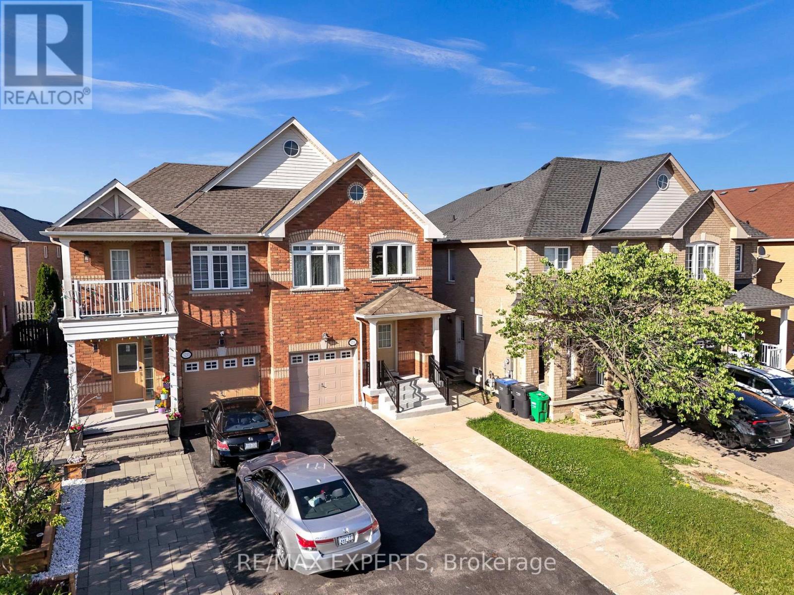 5231 Tresca Trail, Mississauga, Ontario  L5M 0C9 - Photo 3 - W13474090
