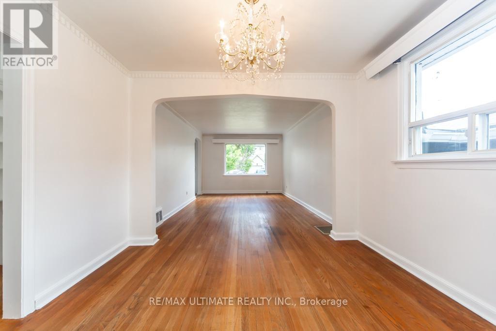 61 Yorkview Drive, Toronto, Ontario  M2R 1J7 - Photo 14 - W13474152