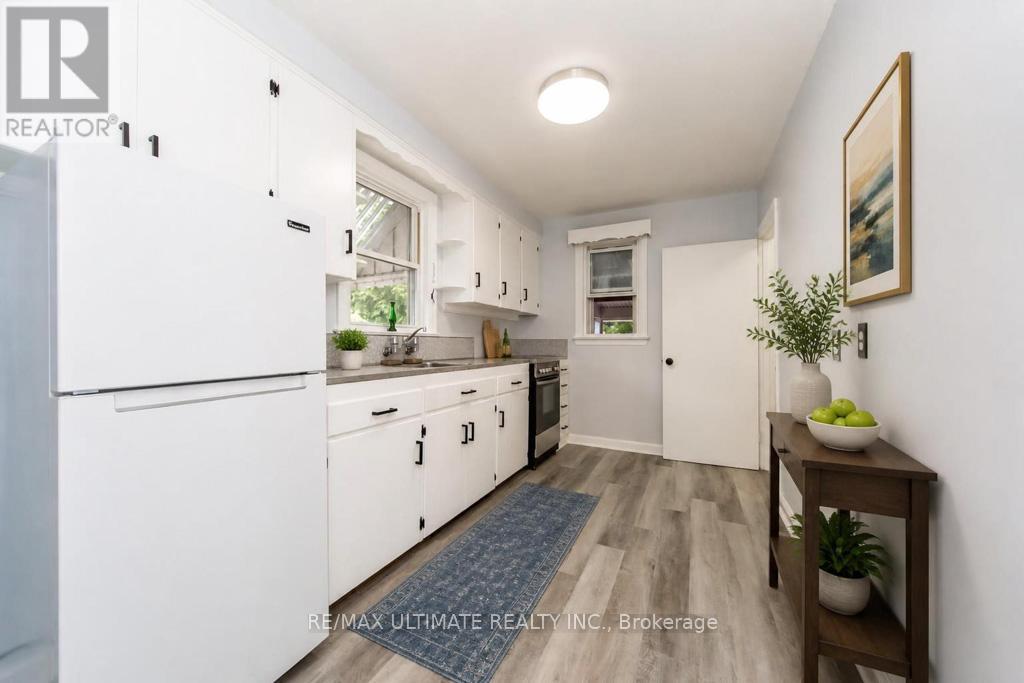 61 Yorkview Drive, Toronto, Ontario  M2R 1J7 - Photo 15 - W13474152
