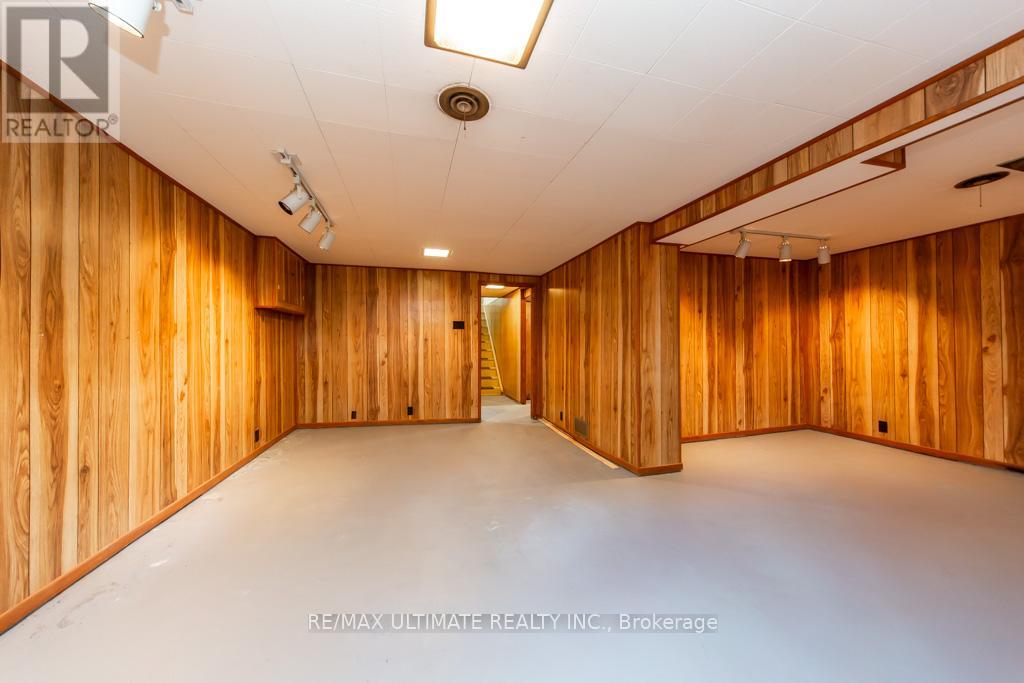 61 Yorkview Drive, Toronto, Ontario  M2R 1J7 - Photo 39 - W13474152