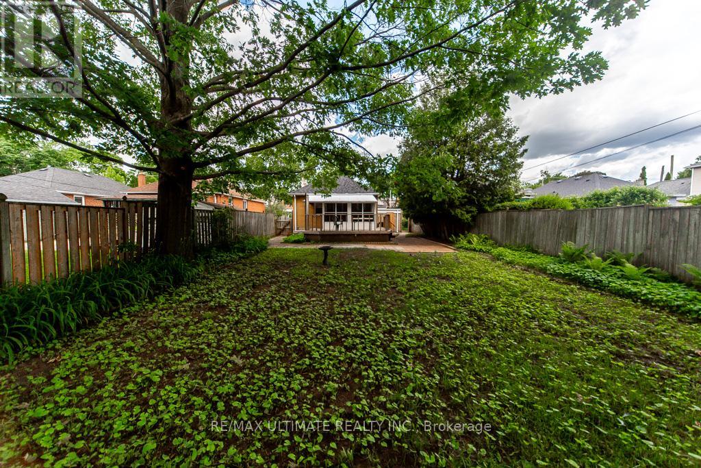 61 Yorkview Drive, Toronto, Ontario  M2R 1J7 - Photo 45 - W13474152