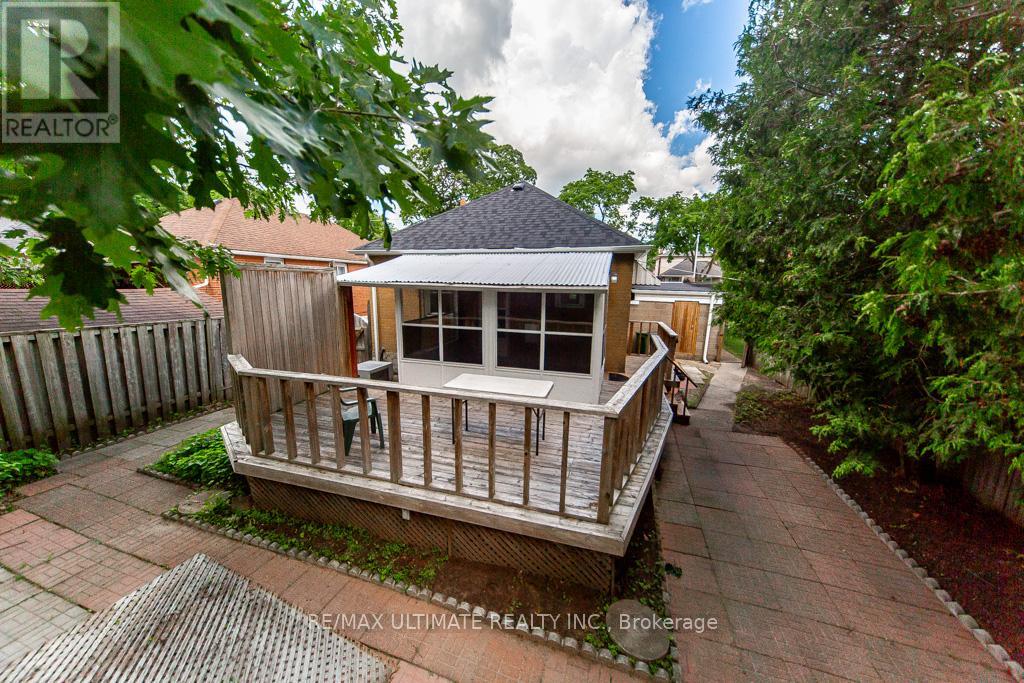 61 Yorkview Drive, Toronto, Ontario  M2R 1J7 - Photo 47 - W13474152