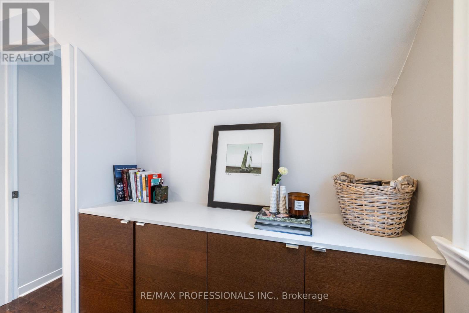 4625 Dundas Street W, Toronto, Ontario  M9A 1A4 - Photo 16 - W13468562