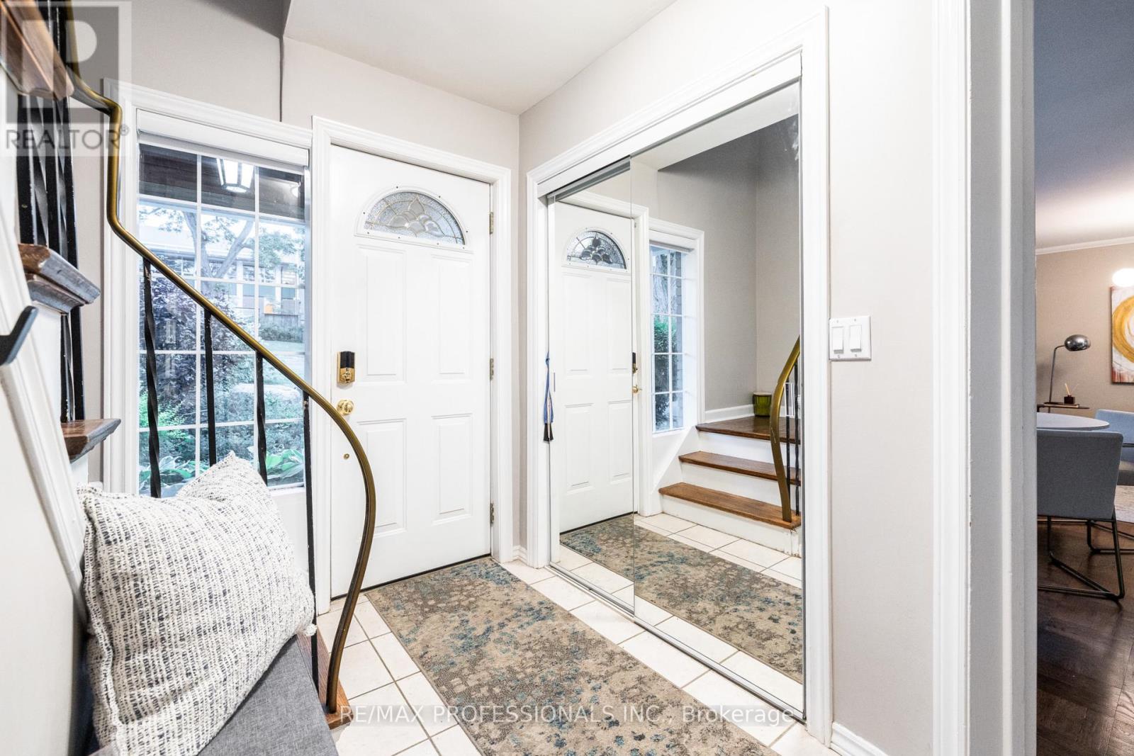 4625 Dundas Street W, Toronto, Ontario  M9A 1A4 - Photo 6 - W13468562