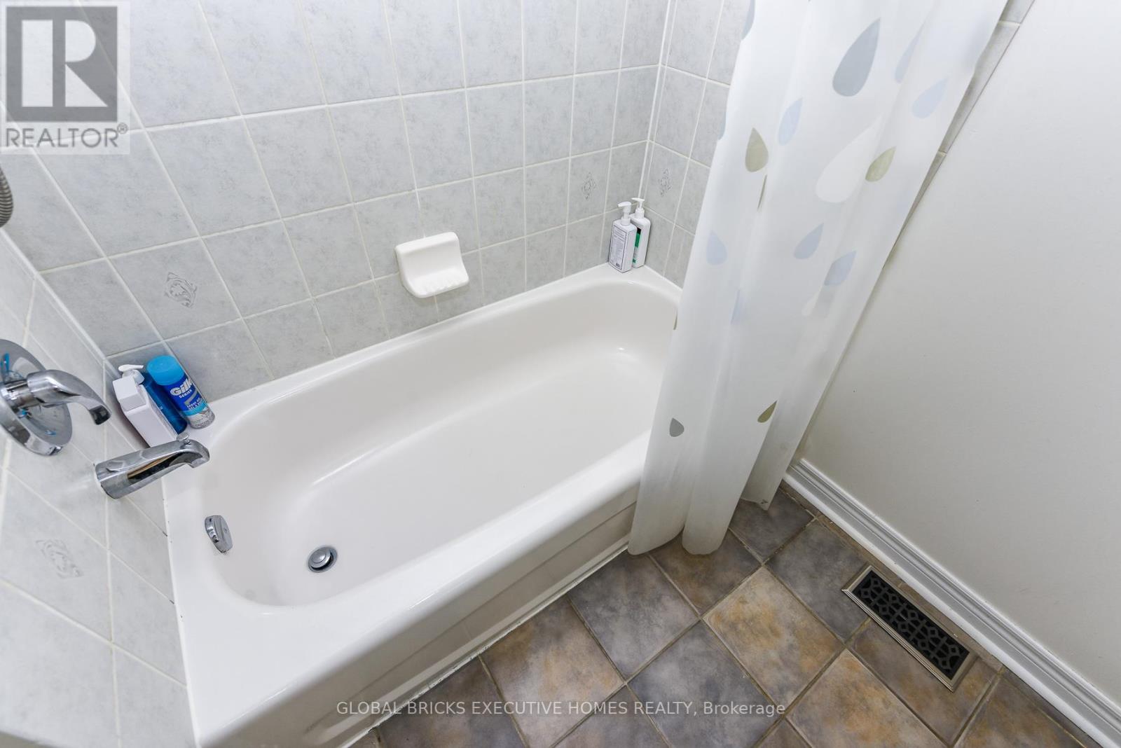 3435 Artesina Drive, Mississauga, Ontario  L5M 7K3 - Photo 31 - W13472364