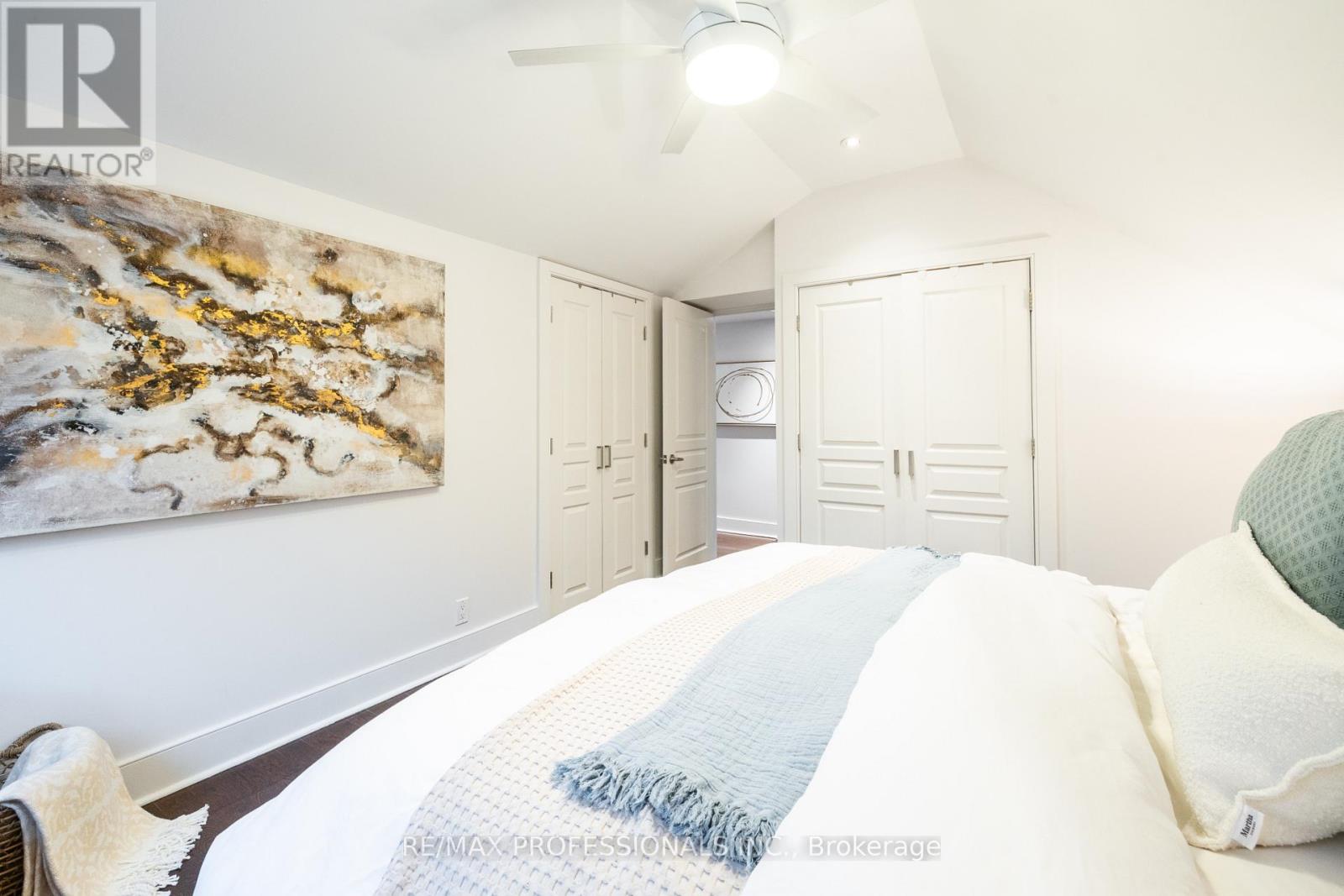 4625 Dundas Street W, Toronto, Ontario  M9A 1A4 - Photo 18 - W13468562