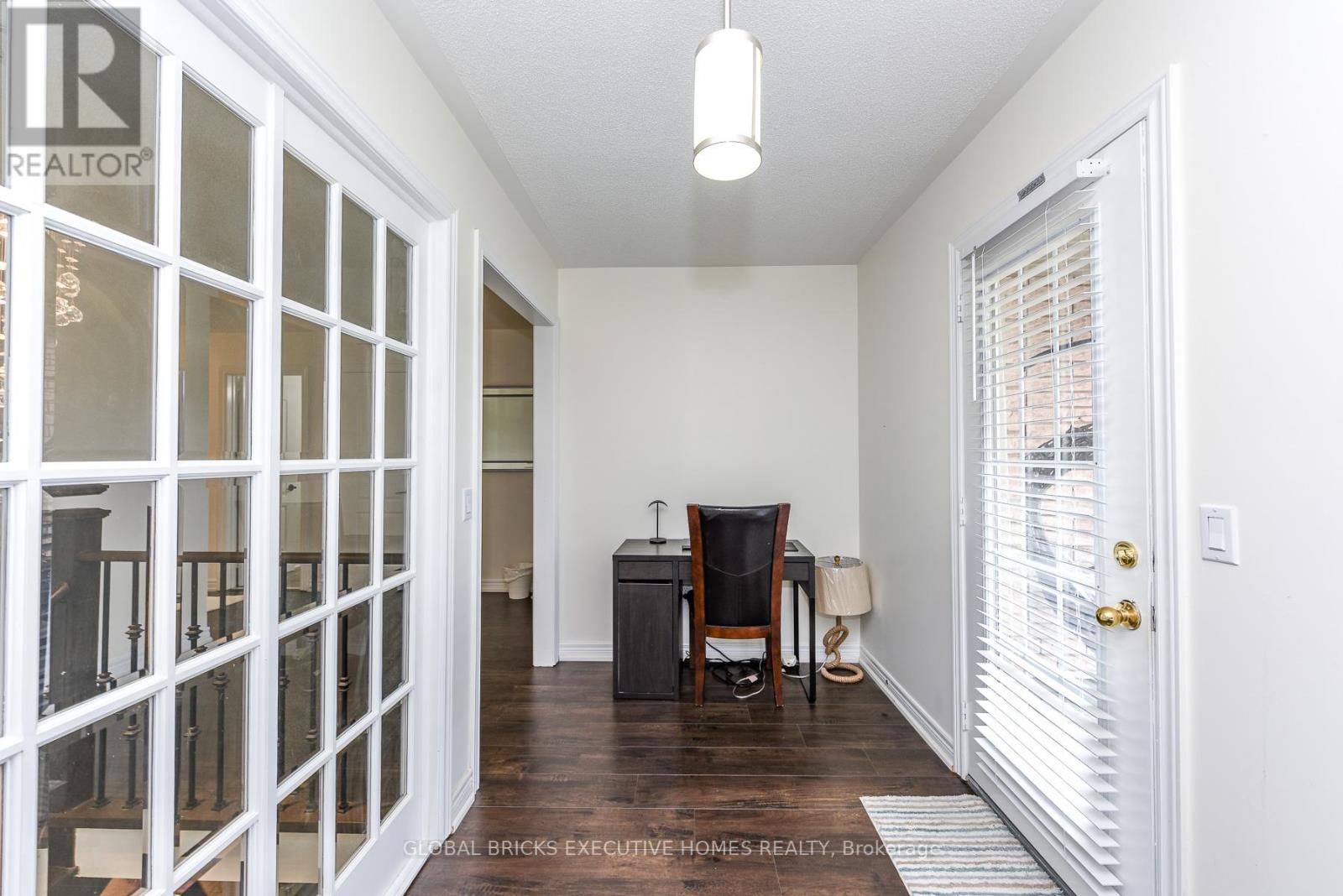 3435 Artesina Drive, Mississauga, Ontario  L5M 7K3 - Photo 40 - W13472364