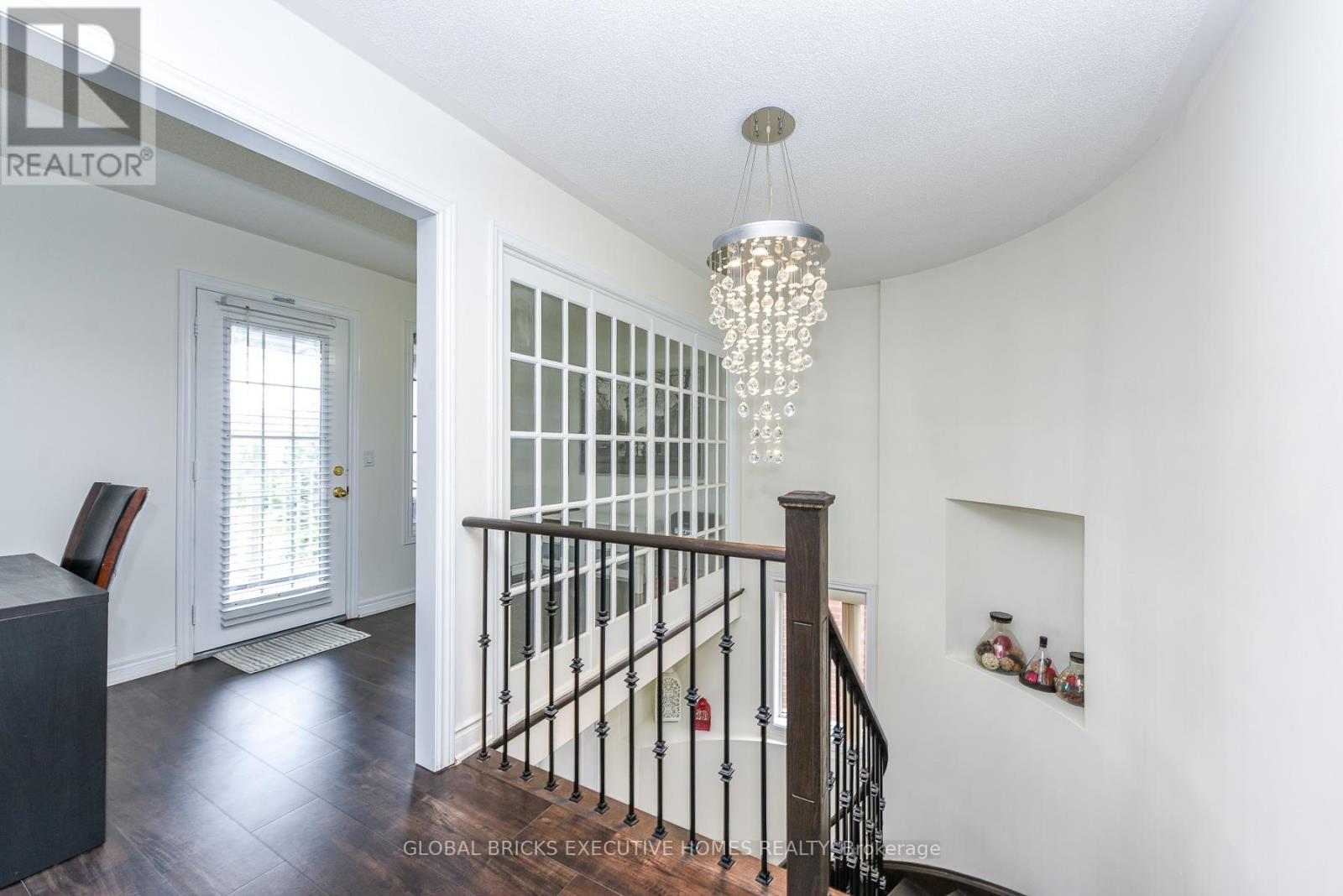 3435 Artesina Drive, Mississauga, Ontario  L5M 7K3 - Photo 41 - W13472364
