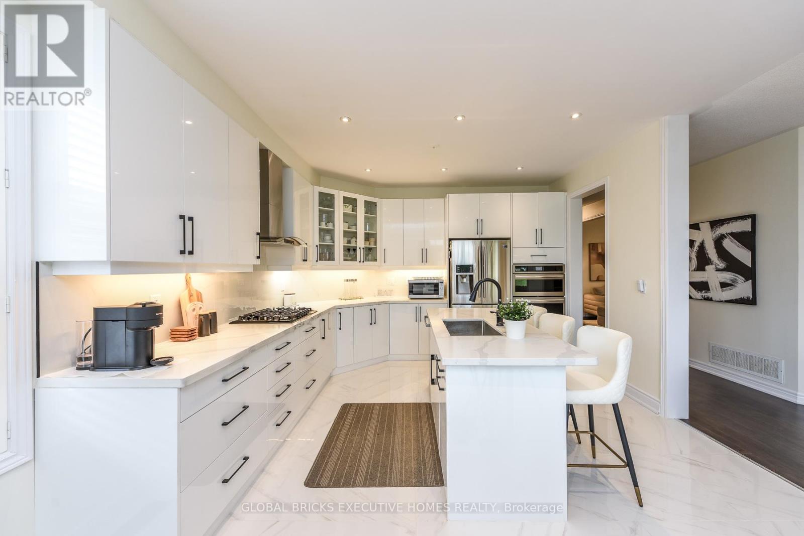3435 Artesina Drive, Mississauga, Ontario  L5M 7K3 - Photo 17 - W13472364