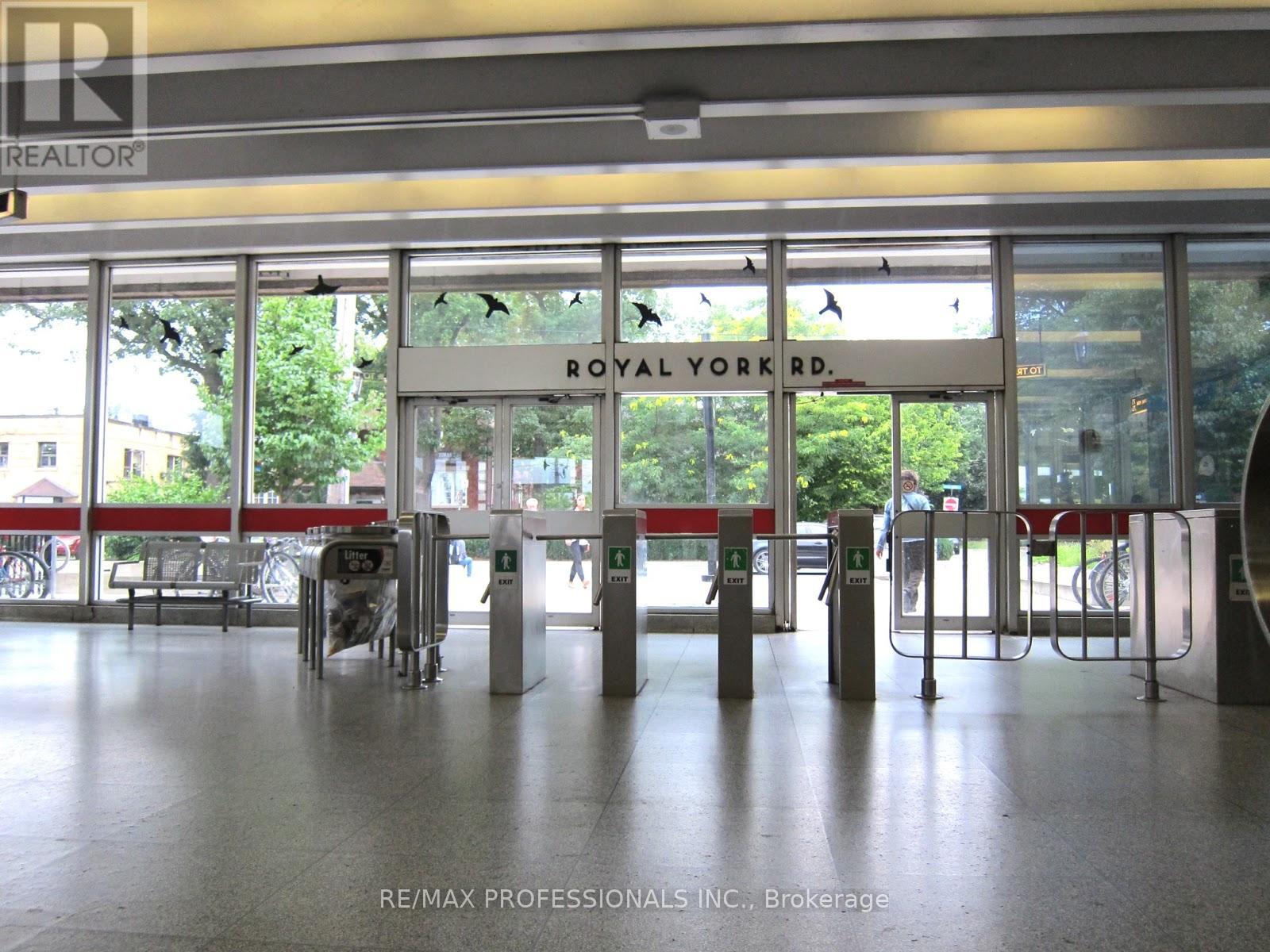 4625 Dundas Street W, Toronto, Ontario  M9A 1A4 - Photo 44 - W13468562