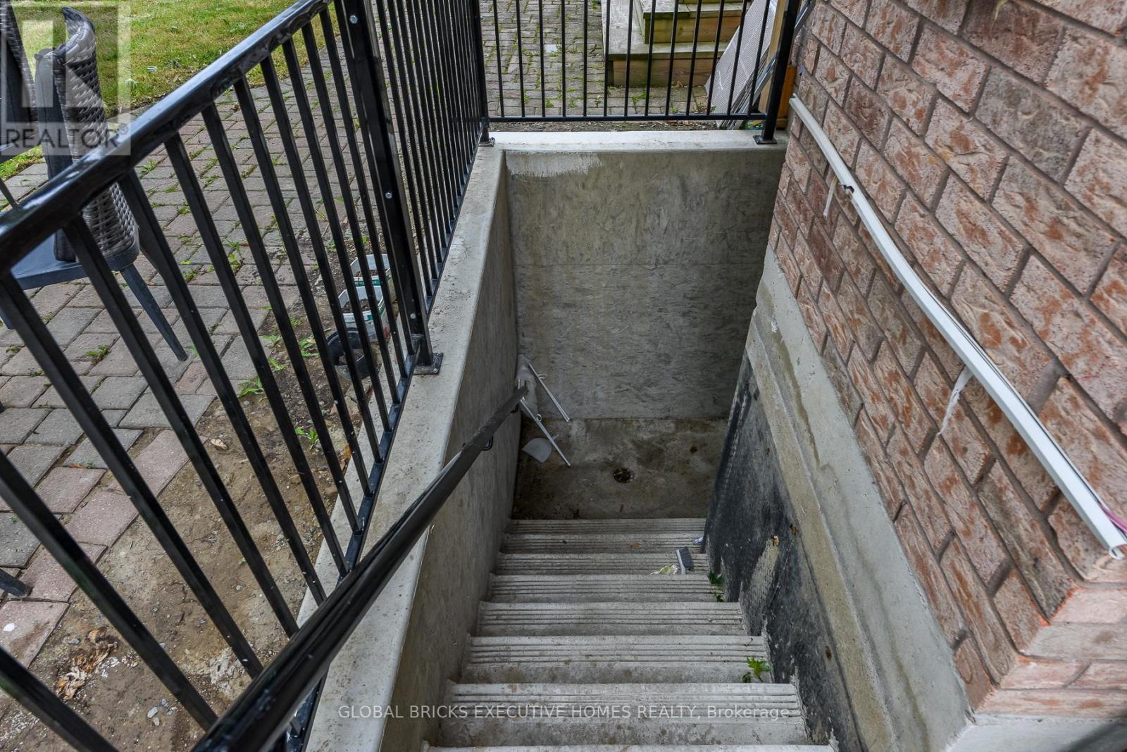 3435 Artesina Drive, Mississauga, Ontario  L5M 7K3 - Photo 44 - W13472364