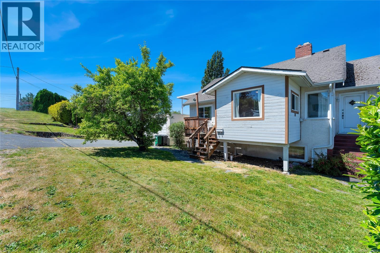 201 Burnside Rd, Saanich, British Columbia  V9A 1C4 - Photo 3 - 1040393