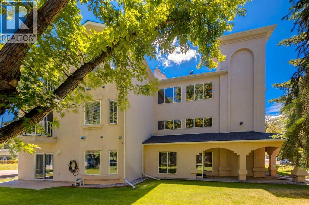 202, 7 Lineham Avenue, Okotoks, Alberta