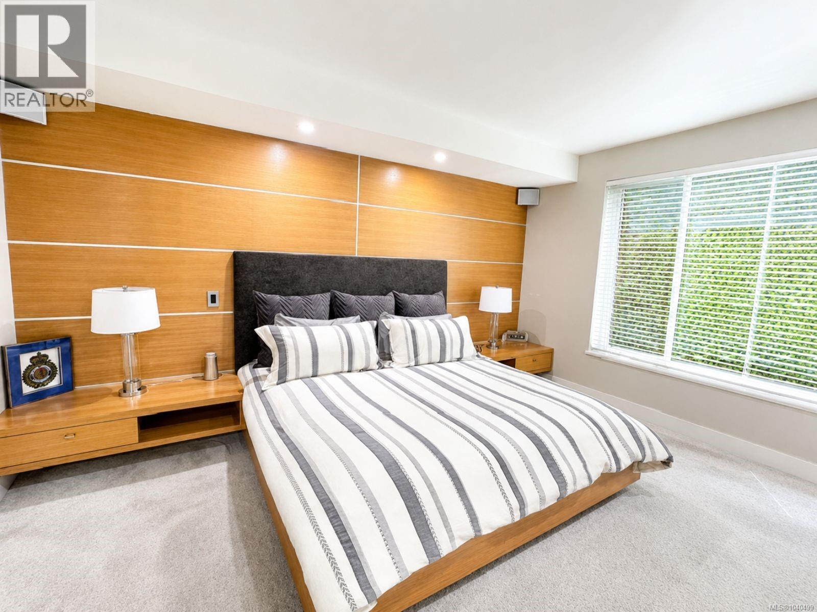 101 851 Verdier Ave, Central Saanich, British Columbia  V8M 1C5 - Photo 14 - 1040499