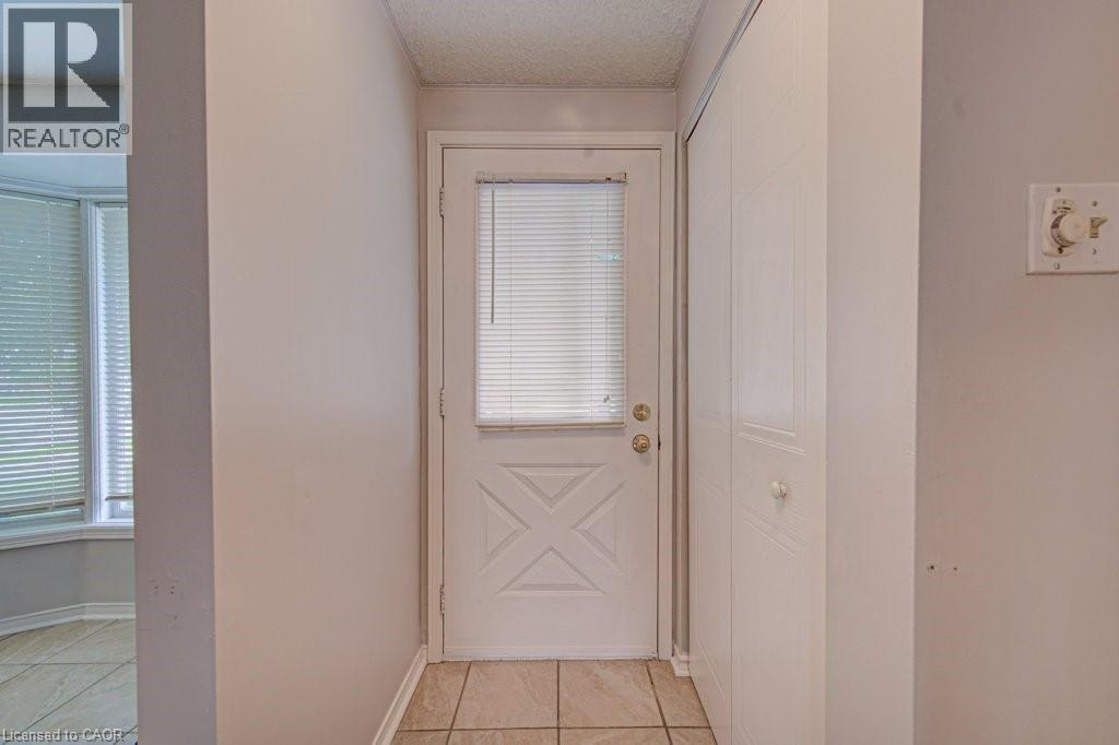 854 Elgin Street N, Cambridge, Ontario  N1R 8C2 - Photo 5 - 40837862