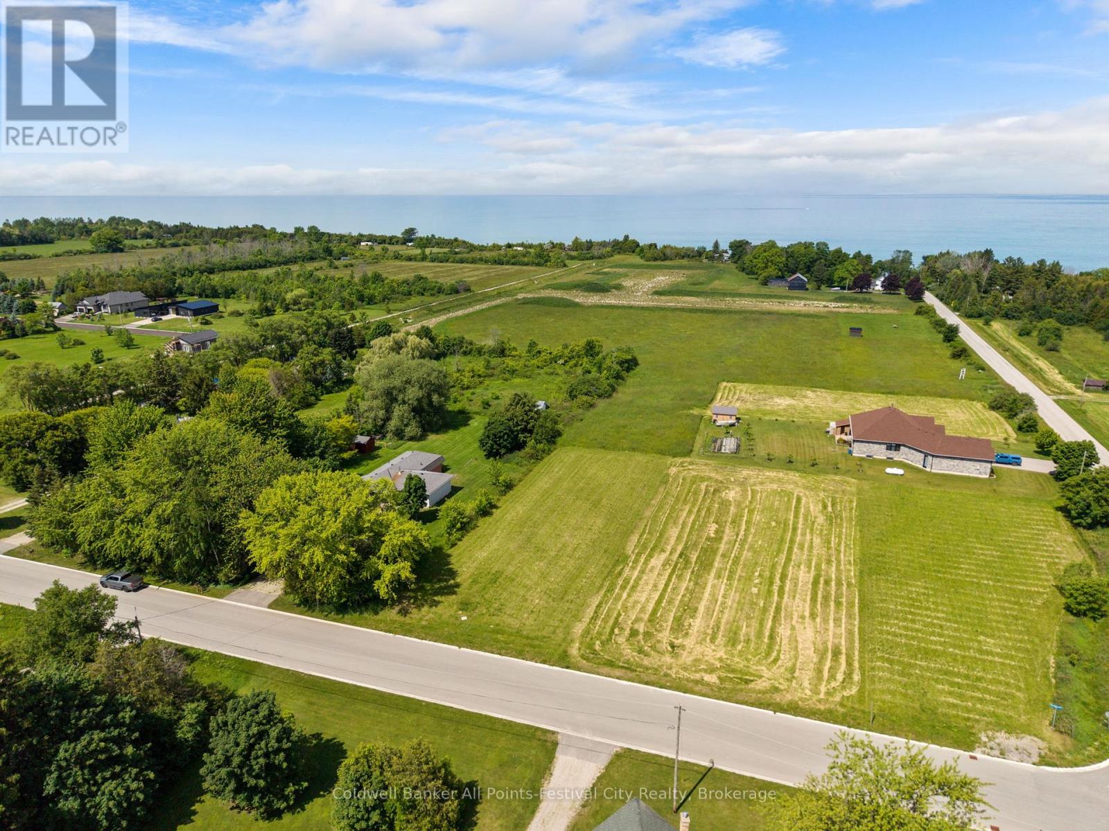 9 Wellington Street S, Ashfield-Colborne-Wawanosh (Ashfield), Ontario  N7A 3X9 - Photo 4 - X13474386