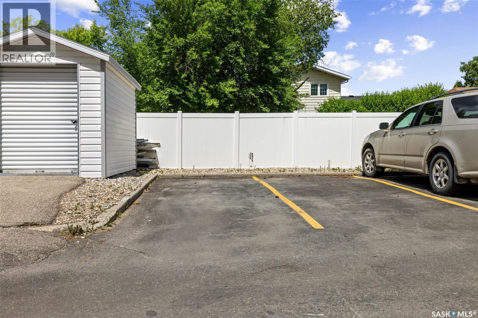 329 960 Assiniboine Avenue, Regina, Saskatchewan  S4V 2P8 - Photo 27 - SK040212