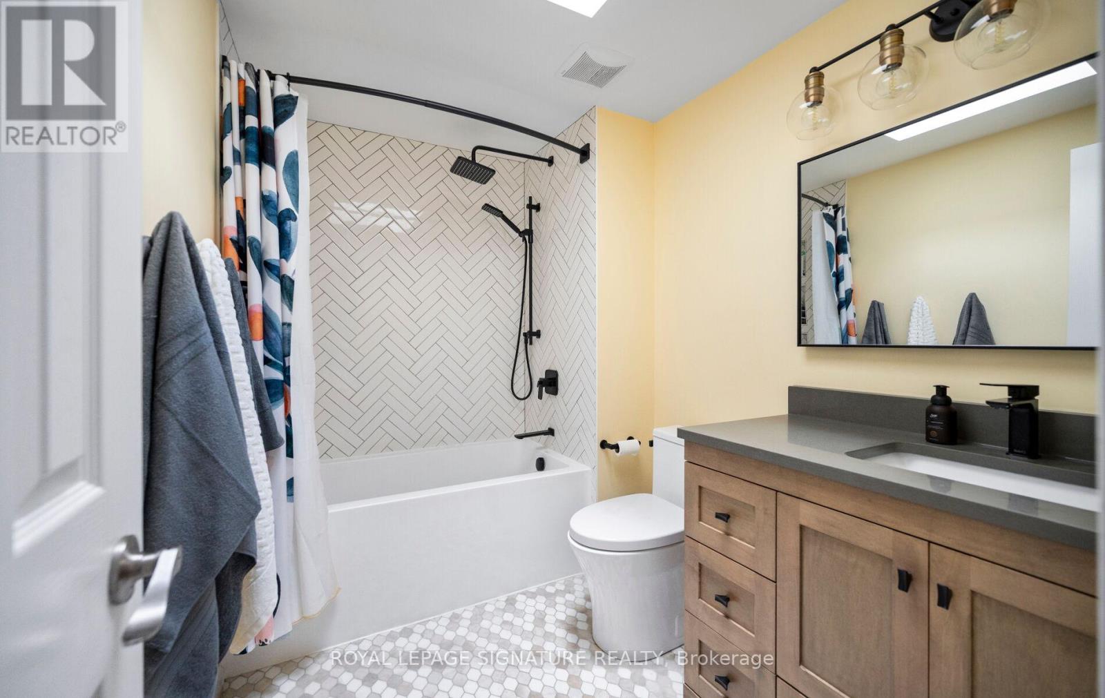 43 Hellensfield Crescent, Toronto, Ontario  M9C 5E5 - Photo 23 - W13473474