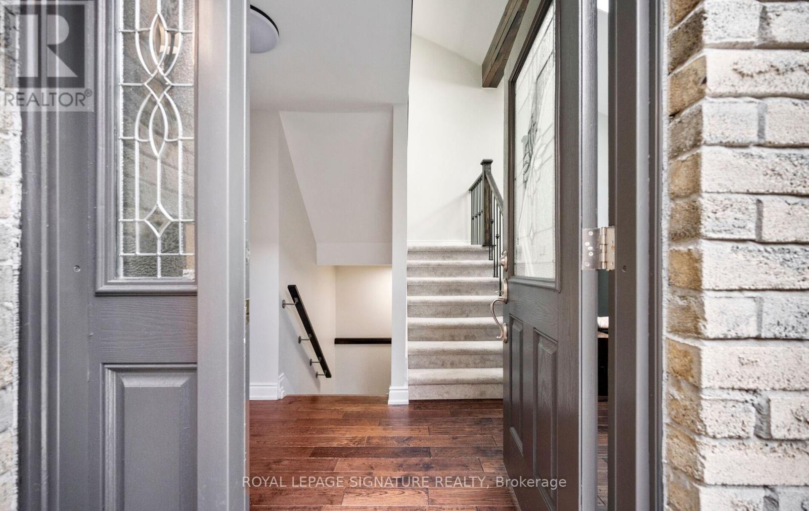 43 Hellensfield Crescent, Toronto, Ontario  M9C 5E5 - Photo 4 - W13473474