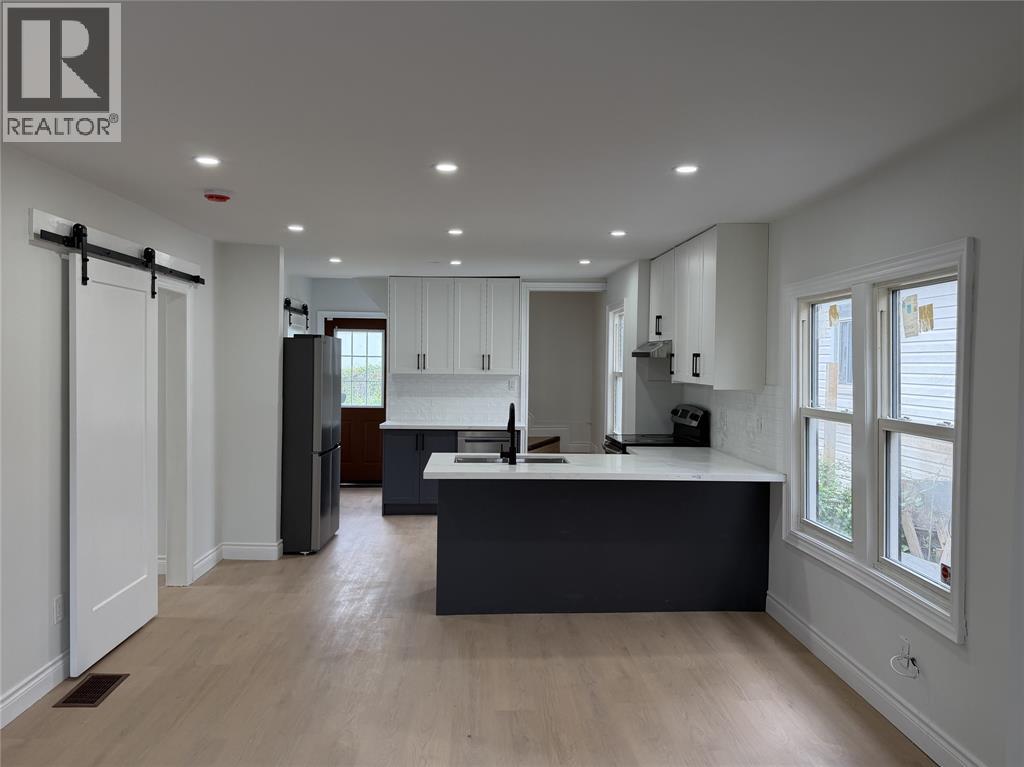 1030 Oak Street, Windsor, Ontario  N9A 5G4 - Photo 4 - 26014802