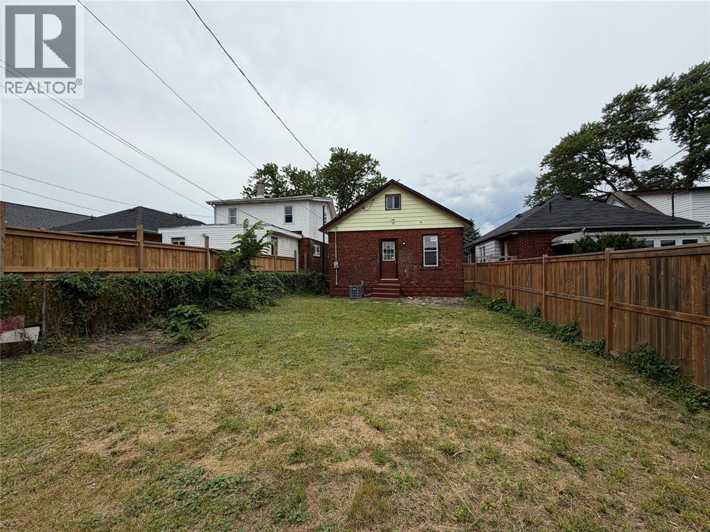 1030 Oak Street, Windsor, Ontario  N9A 5G4 - Photo 14 - 26014802