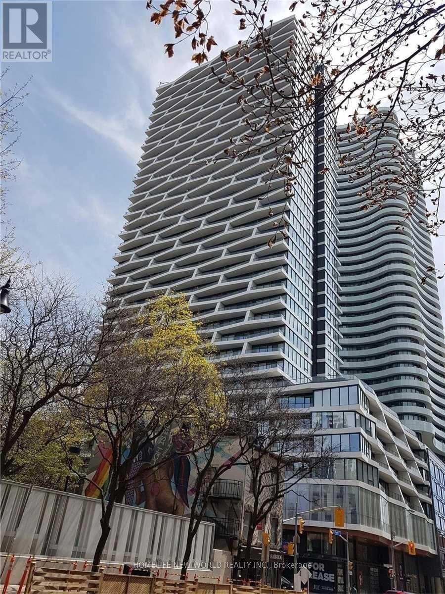 4217 - 85 WOOD STREET, Toronto, Ontario