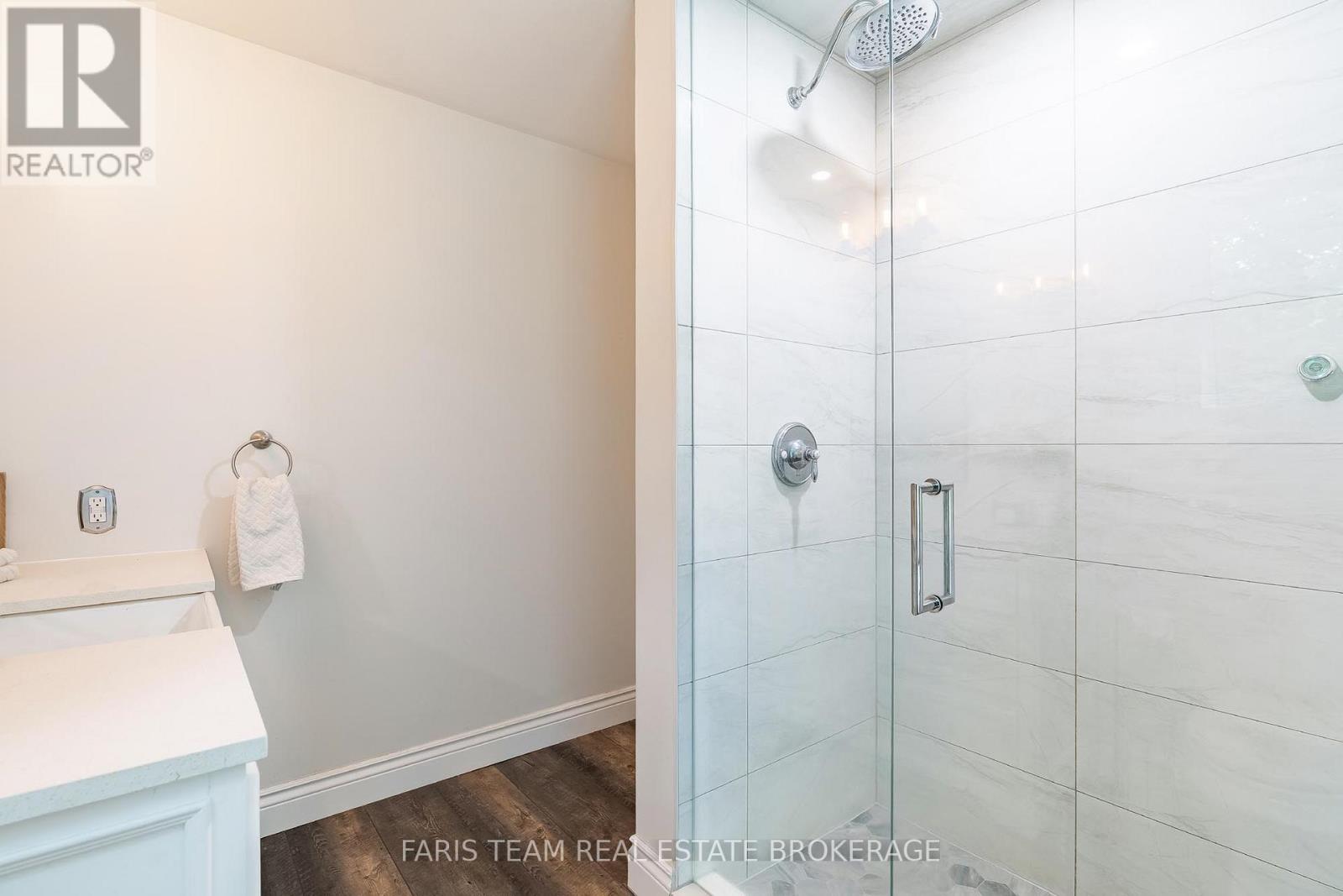 2268 Flos Road 10 E, Springwater, Ontario  L0L 1P0 - Photo 19 - S13474194