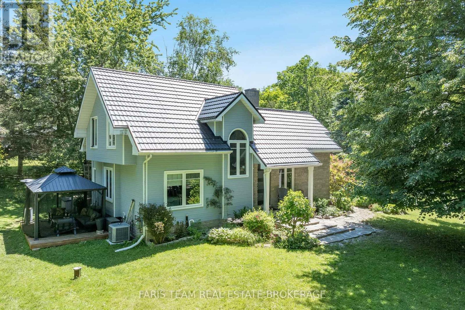 2268 Flos Road 10 E, Springwater, Ontario  L0L 1P0 - Photo 2 - S13474194
