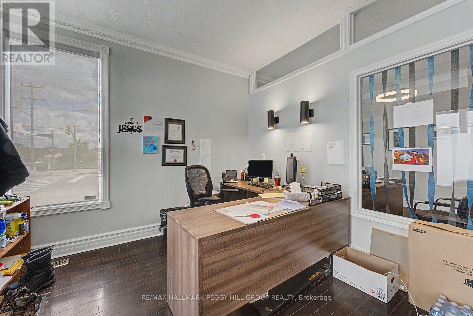 173 Dunlop Street W, Barrie (Queen's Park), Ontario  L4N 1B4 - Photo 5 - S13474354