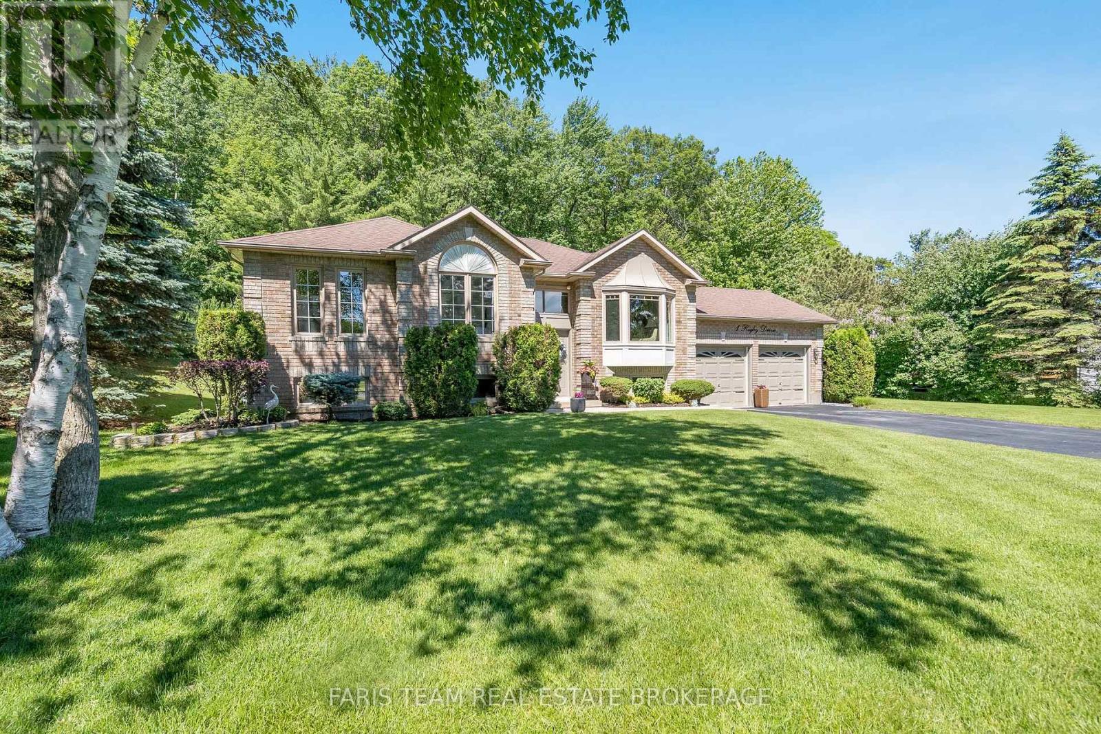 1 RIGBY DRIVE, Wasaga Beach, Ontario