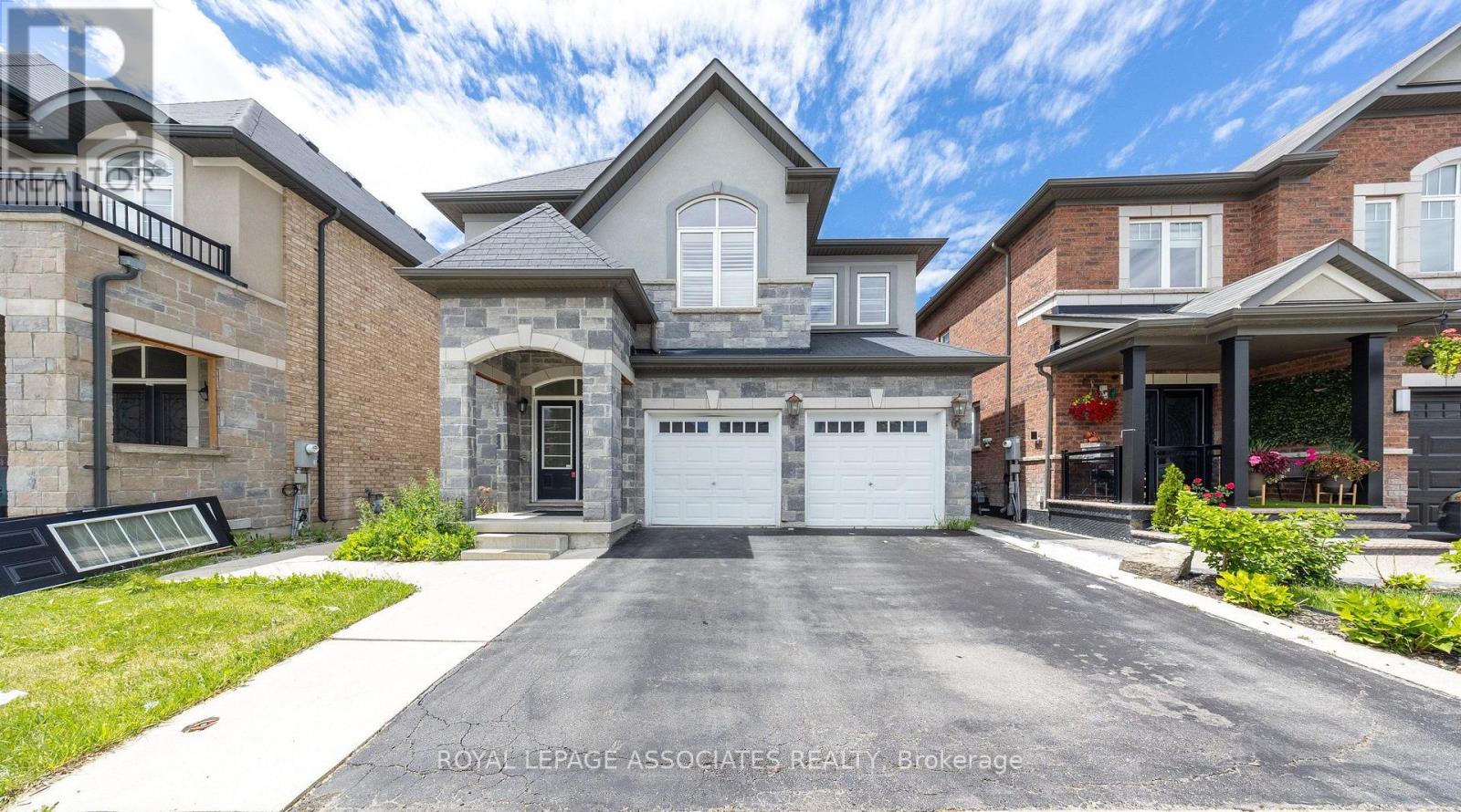 80 THORNBUSH BOULEVARD, Brampton, Ontario