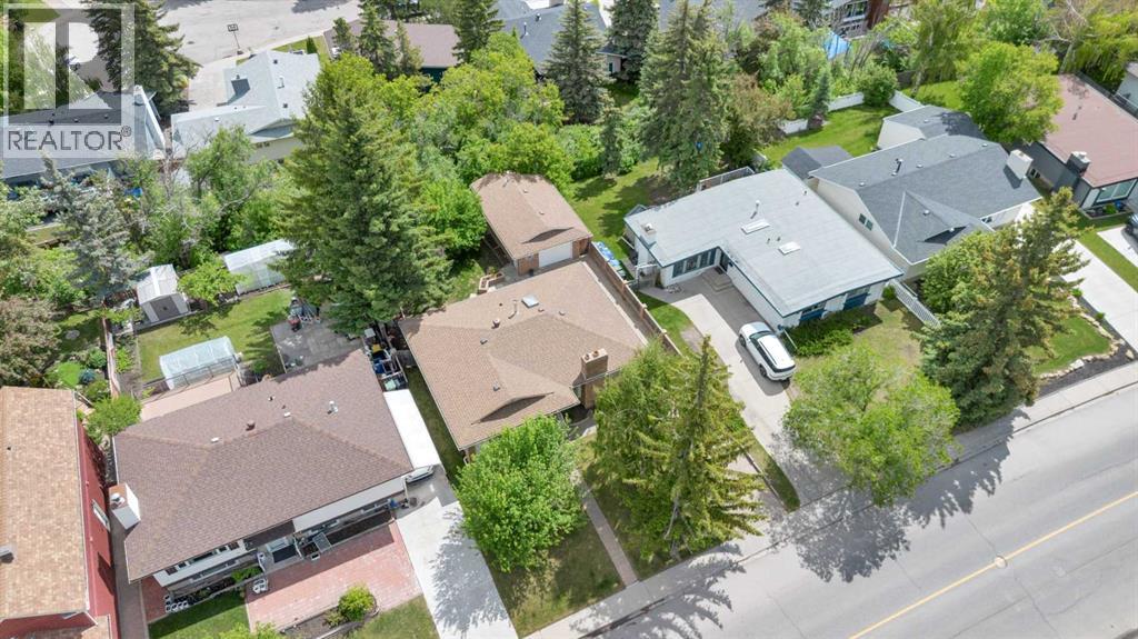 808 Canterbury Drive SW, Calgary, Alberta  T2W 2A1 - Photo 12 - A2320099