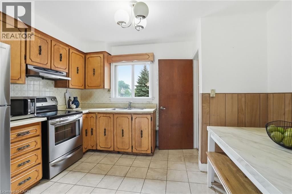 4 Duncombe Drive, Hamilton, Ontario  L9A 2E8 - Photo 8 - 40835484