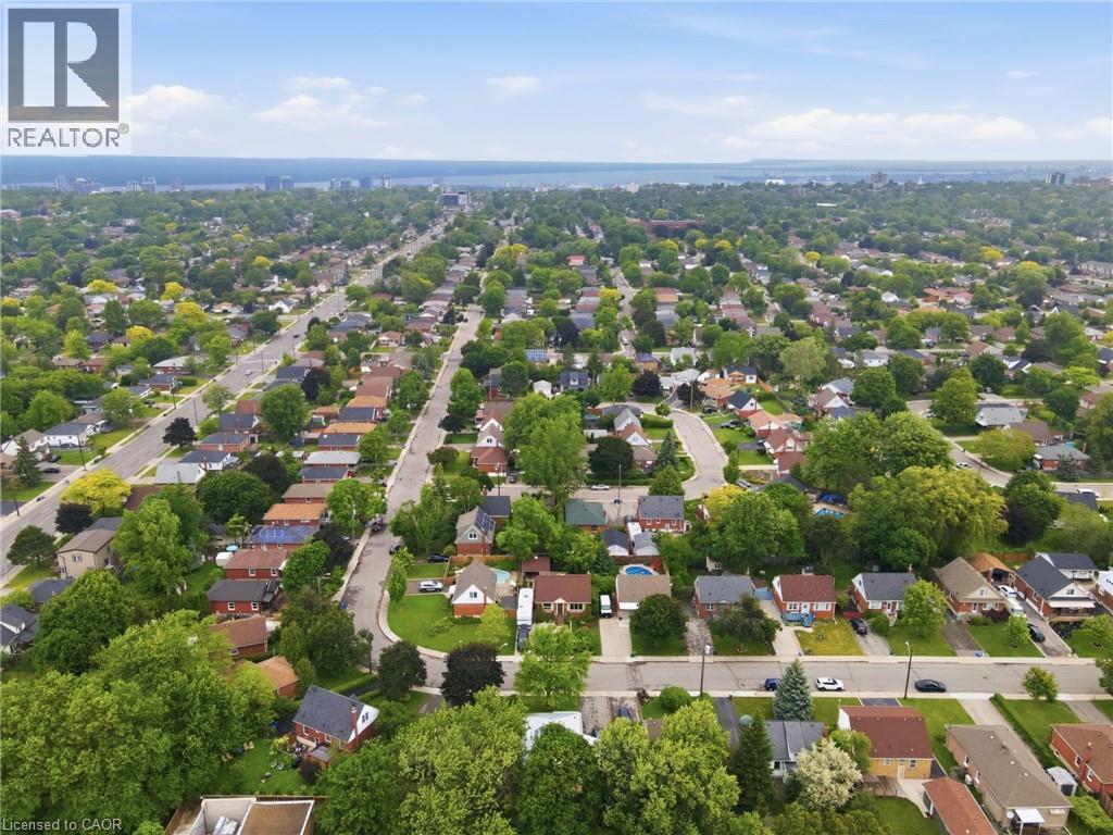 4 Duncombe Drive, Hamilton, Ontario  L9A 2E8 - Photo 44 - 40835484