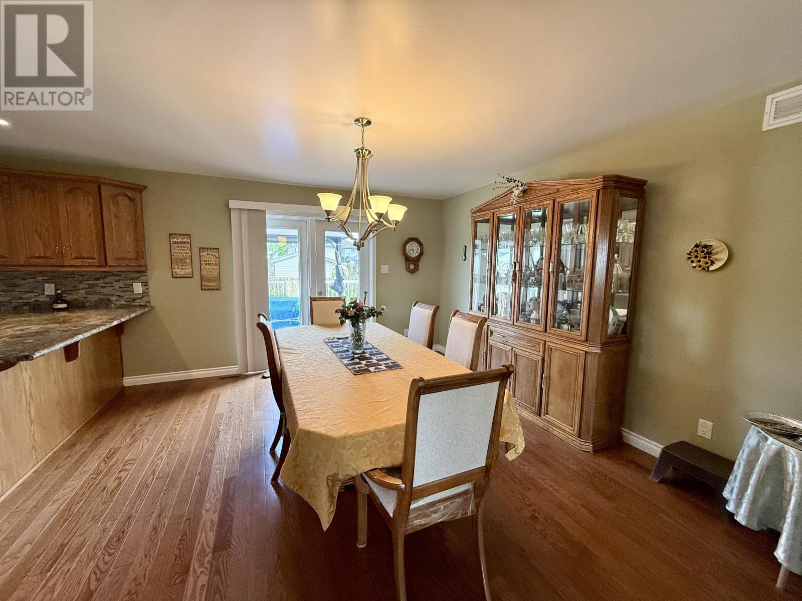 547 Fireweed Bay, Thunder Bay, Ontario  P7G 0A7 - Photo 5 - TB2601617