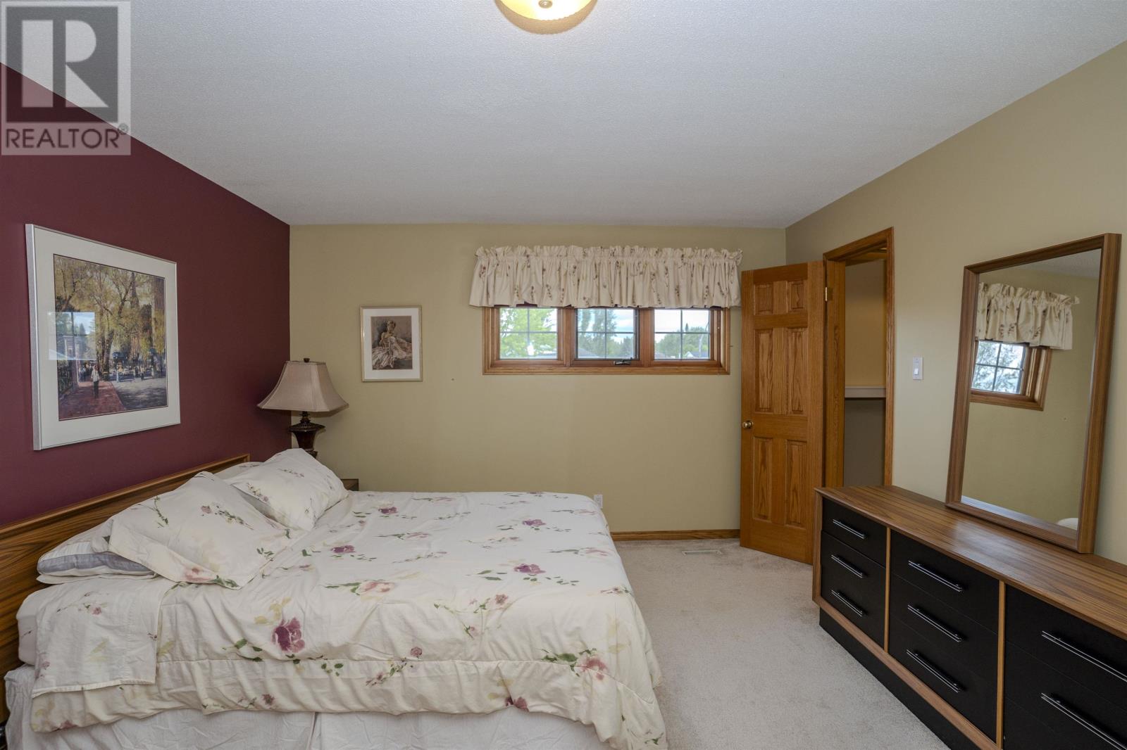 205 Kusznier Cres, Thunder Bay, Ontario  P7B 6K4 - Photo 16 - TB2601604