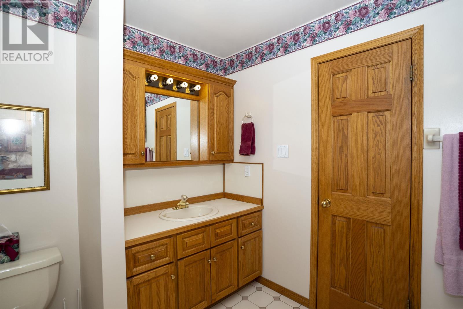 205 Kusznier Cres, Thunder Bay, Ontario  P7B 6K4 - Photo 25 - TB2601604