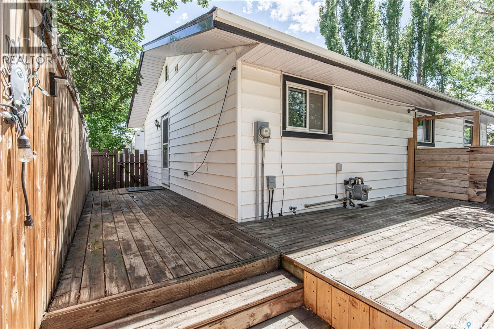 1387 Manitou Crescent, Moose Jaw, Saskatchewan  S6H 7C5 - Photo 48 - SK040217