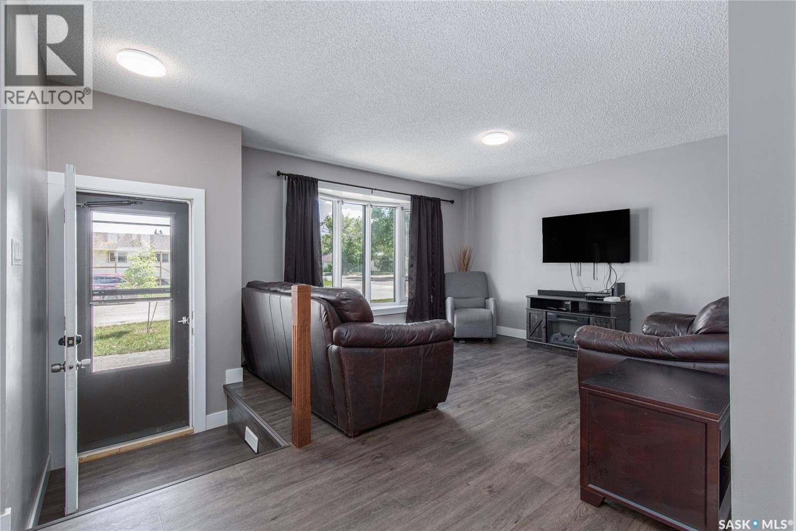 1387 Manitou Crescent, Moose Jaw, Saskatchewan  S6H 7C5 - Photo 9 - SK040217