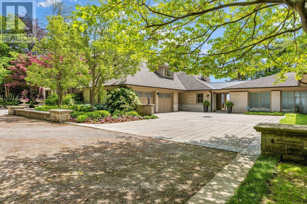 35 Brentwood Road, Oakville, Ontario  L6J 4B7 - Photo 3 - W13474492