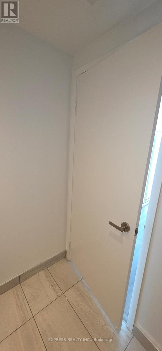 2212 - 195 Redpath Avenue, Toronto, Ontario  M4P 0E4 - Photo 9 - C12997536
