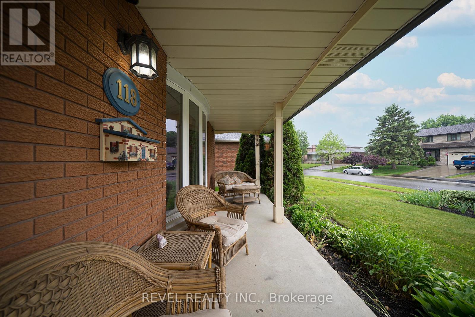 118 Greenfield Road, Brantford, Ontario  N3R 7C8 - Photo 3 - X13474524
