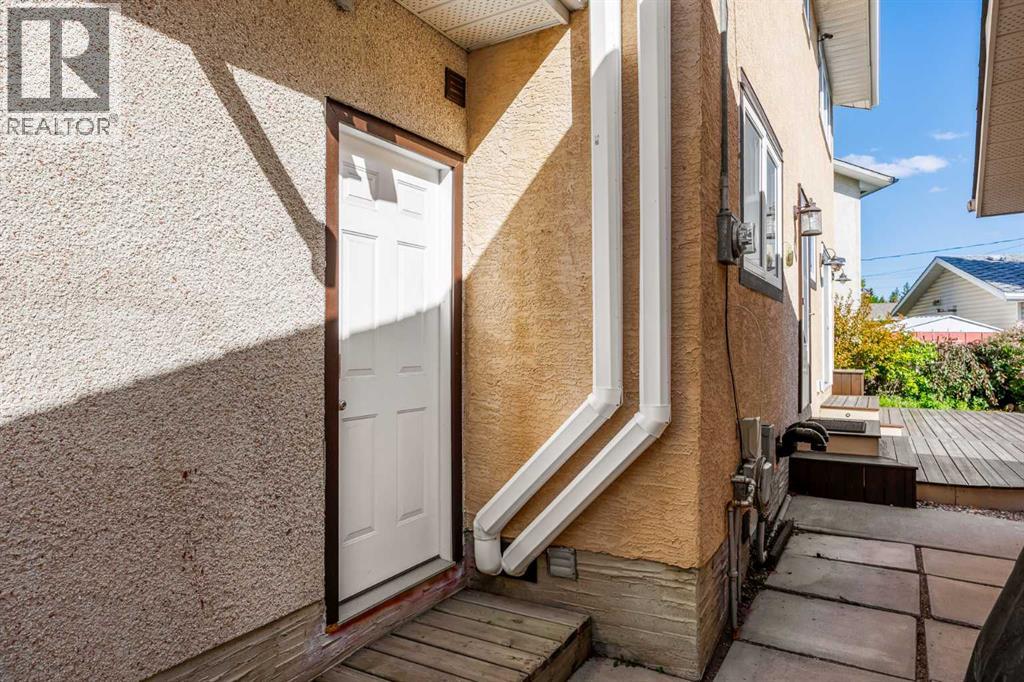 1315 Lake Michigan Crescent Se, Calgary, Alberta  T2J 3E9 - Photo 36 - A2298177