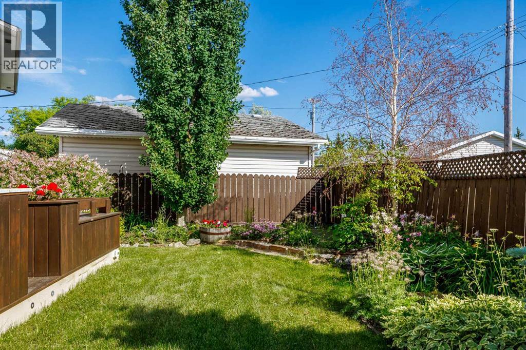 1315 Lake Michigan Crescent Se, Calgary, Alberta  T2J 3E9 - Photo 35 - A2298177