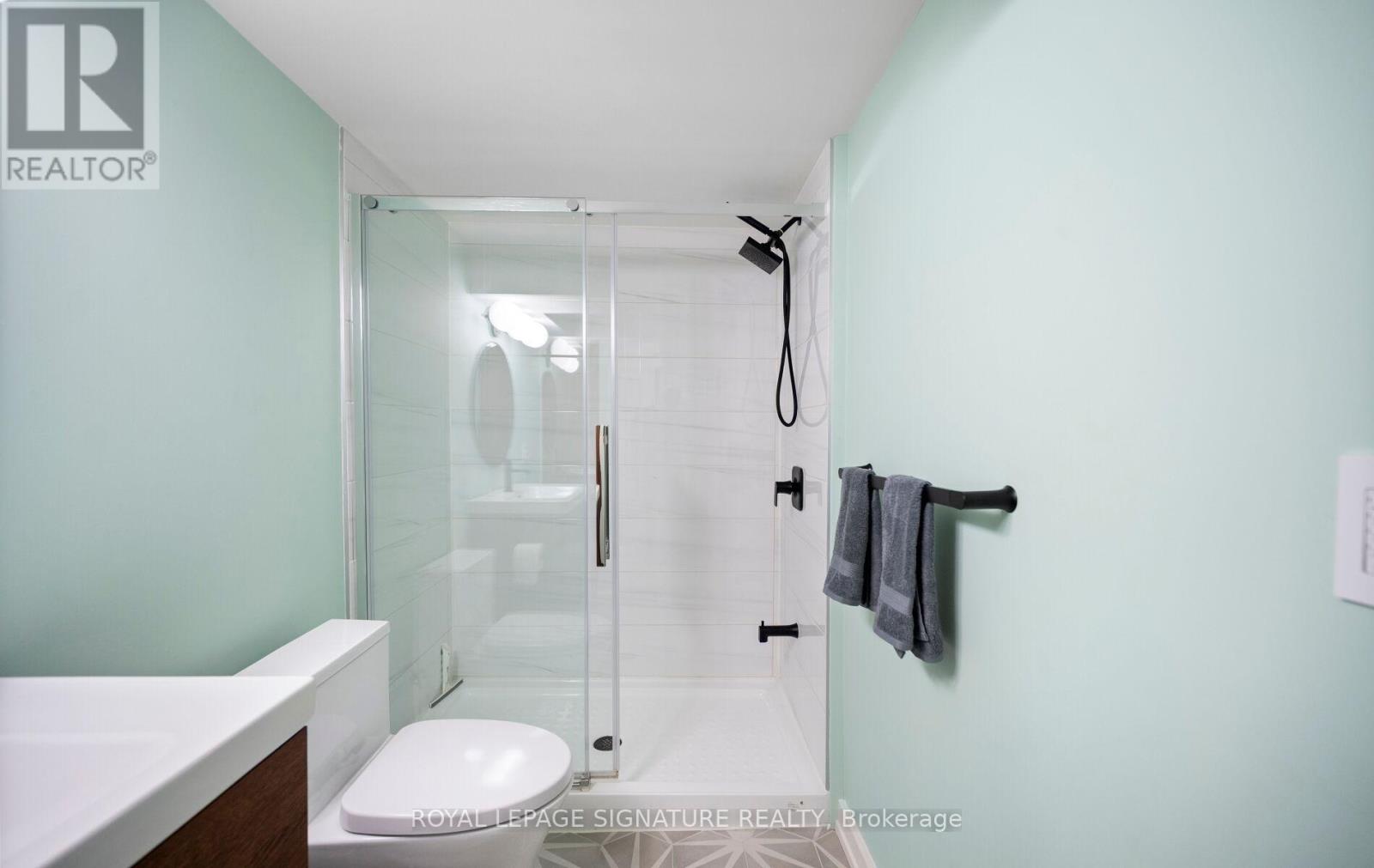 43 Hellensfield Crescent, Toronto, Ontario  M9C 5E5 - Photo 39 - W13473474
