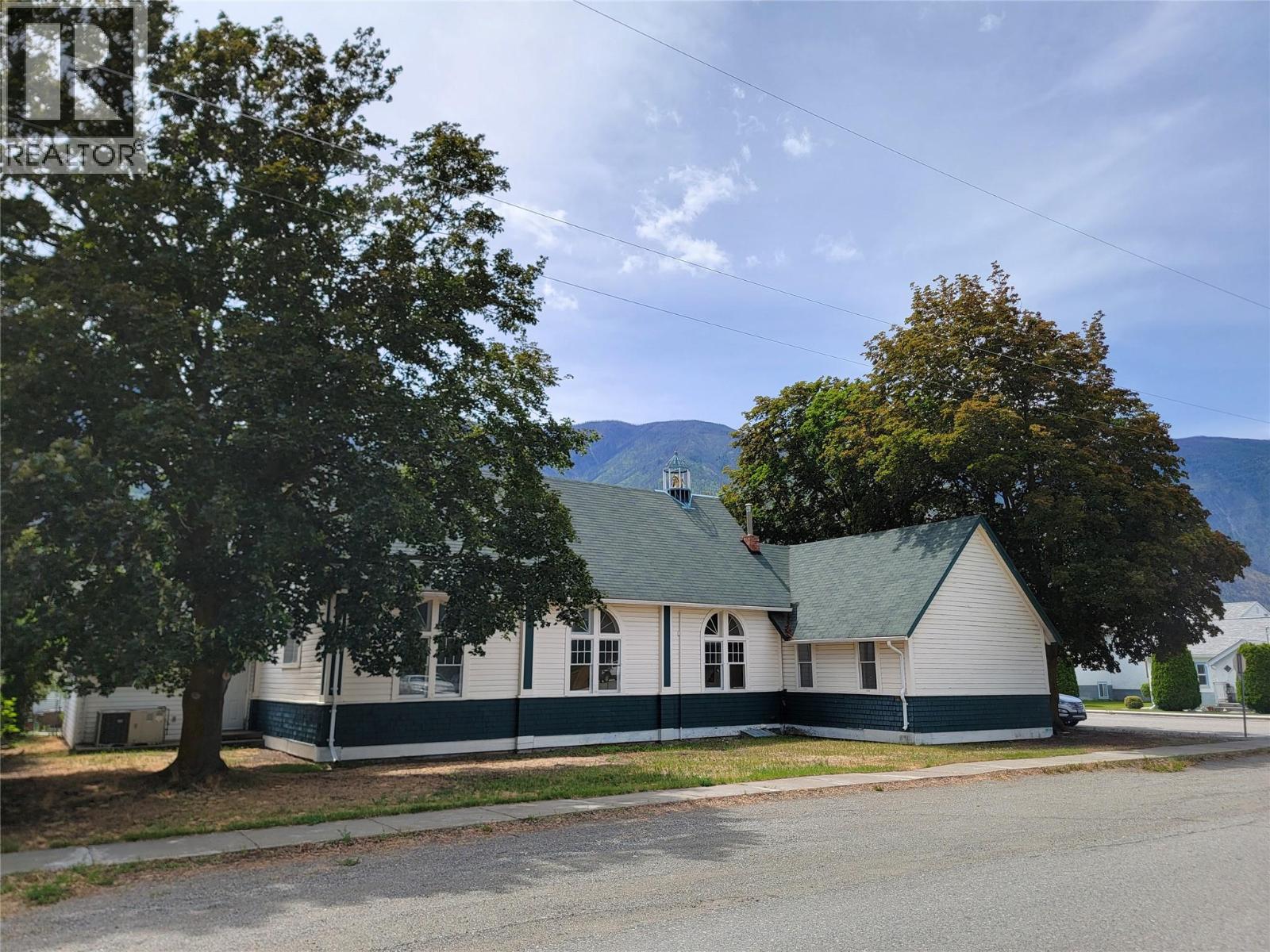 607A 5th Street
